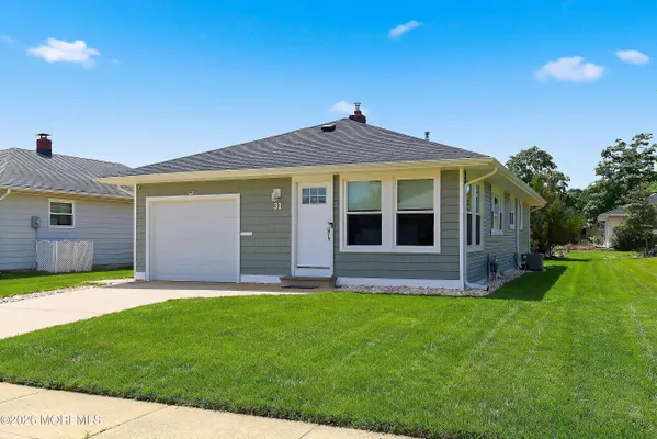 Property Slideshow image 2 of 26 | 31 saint croix st, Toms River, NJ, 08757