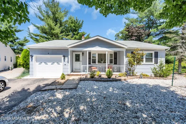 Property Slideshow image 3 of 27 | 6 dupont ct, Toms River, NJ, 08757