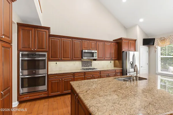Property Slideshow image 3 of 88 | 10 cauthen ct, Manalapan, NJ, 07726