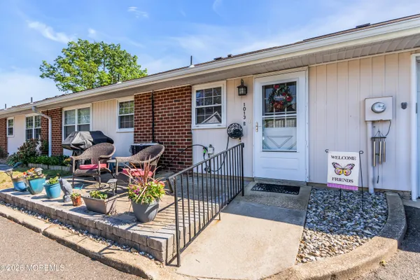 Property Slideshow image 2 of 25 | 1013b aberdeen dr, Lakewood, NJ, 08701