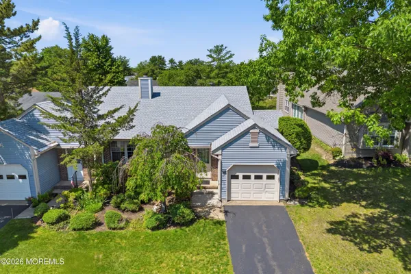 Property Slideshow image 2 of 25 | 9a patrick henry ct, Monroe, NJ, 08831