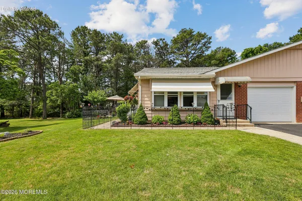 Property Slideshow image 2 of 23 | 32 a franklin ln, Whiting, NJ, 08759