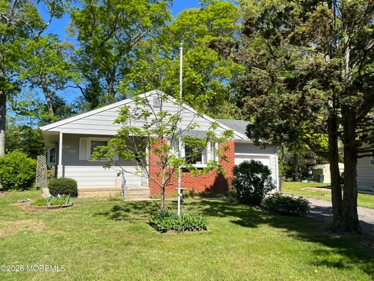 Property Slideshow image 3 of 5 | 61 morning glory ct, Toms River, NJ, 08755