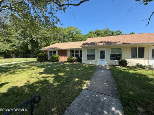 Property Slideshow image 2 of 41 | 220a buckingham ct, Lakewood, NJ, 08701