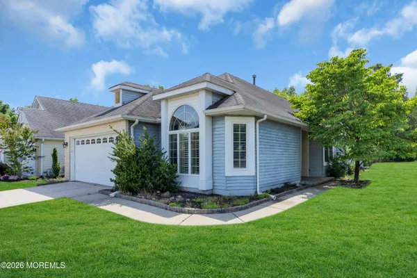 Property Slideshow image 2 of 30 | 1417 burr oak rd, Toms River, NJ, 08755