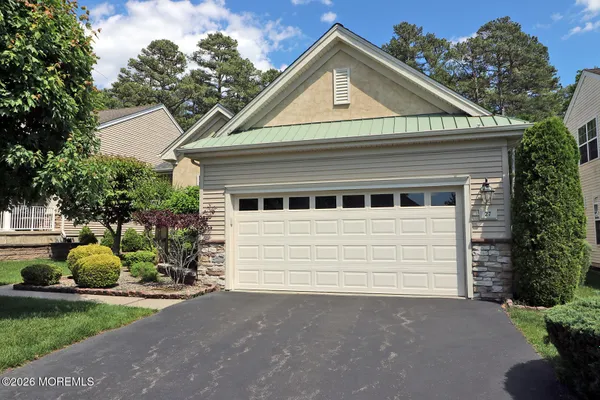 Property Slideshow image 3 of 43 | 27 vineyard way, Barnegat, NJ, 08005