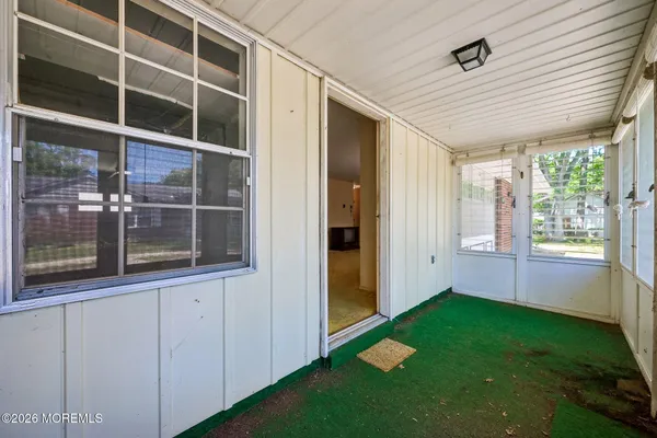 Property Slideshow image 3 of 25 | 133d farrington ct, Lakewood, NJ, 08701