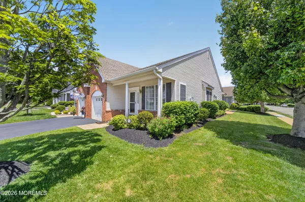 Property Slideshow image 2 of 29 | 71 burholme dr, Robbinsville, NJ, 08691