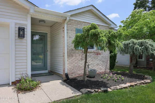 Property Slideshow image 3 of 41 | 1929 quimby ct, Toms River, NJ, 08755