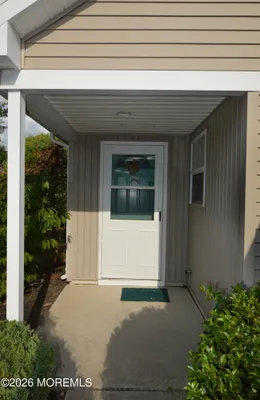 Property Slideshow image 3 of 61 | 3303 springer ln, Toms River, NJ, 08755