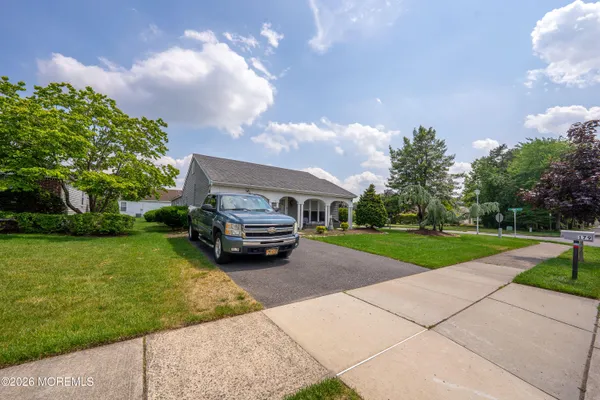 Property Slideshow image 2 of 16 | 179 buckingham dr, Manchester, NJ, 08759