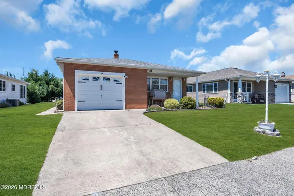 Property Slideshow image 2 of 38 | 15 capri ct, Toms River, NJ, 08757