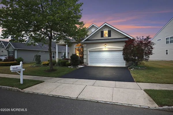 Property Slideshow image 2 of 35 | 23 percheron rd, Manalapan, NJ, 07726