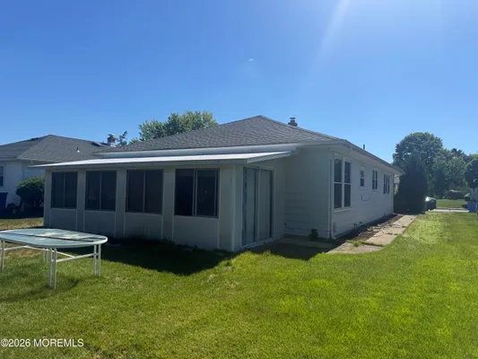 Property Slideshow image 3 of 12 | 485 saint thomas dr, Toms River, NJ, 08757