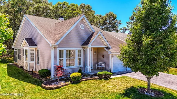 Property Slideshow image 2 of 63 | 20 valley stream pl, Barnegat, NJ, 08005
