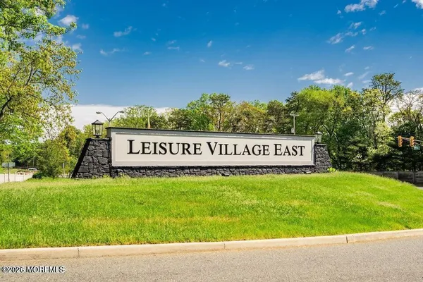 Property Slideshow image 3 of 9 | 1211a shetland dr, Lakewood, NJ, 08701