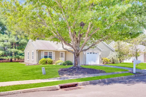 Property Slideshow image 3 of 27 | 14 sheffield dr, Lacey, NJ, 08734