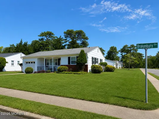 Property Slideshow image 2 of 18 | 2 brakenbury dr, Toms River, NJ, 08757