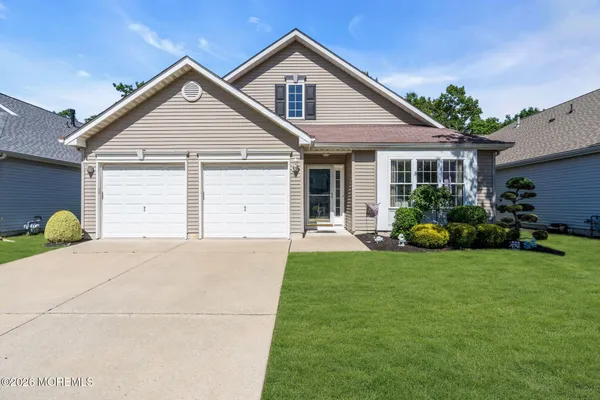 Property Slideshow image 3 of 57 | 55 cypress point ln, Jackson, NJ, 08527