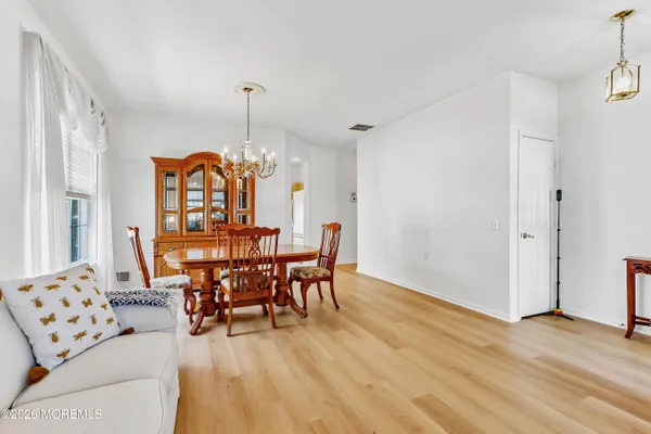 Property Slideshow image 3 of 43 | 24 morning glory ct, Brick, NJ, 08724