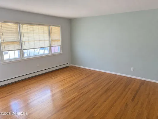 Property Slideshow image 2 of 8 | 19 sherwood ct, Toms River, NJ, 08757