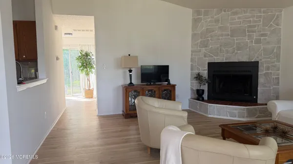 Property Slideshow image 3 of 19 | 20 mariner pl, Brick, NJ, 08723