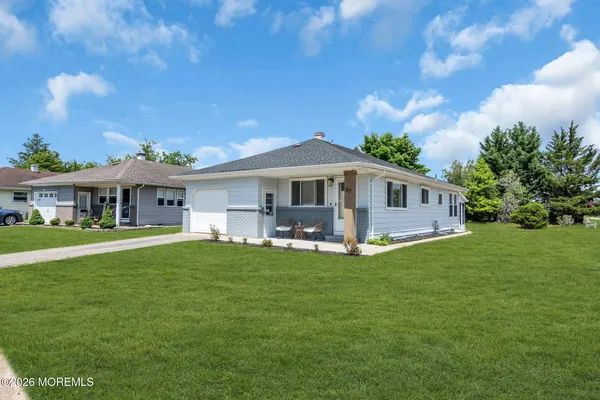 Property Slideshow image 3 of 30 | 37 oranjestad st, Toms River, NJ, 08757