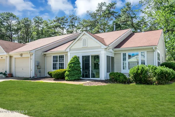 Property Slideshow image 2 of 62 | 1206b thornbury ln, Manchester, NJ, 08759