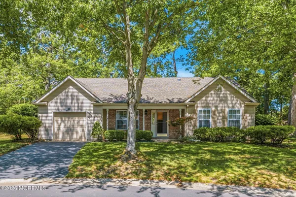 Property Slideshow image 2 of 25 | 148 morning glory ln, Whiting, NJ, 08759