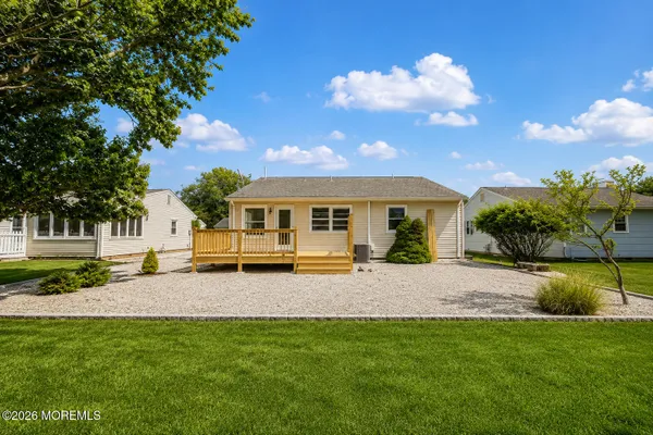 Property Slideshow image 2 of 28 | 160 westbrook dr, Toms River, NJ, 08757