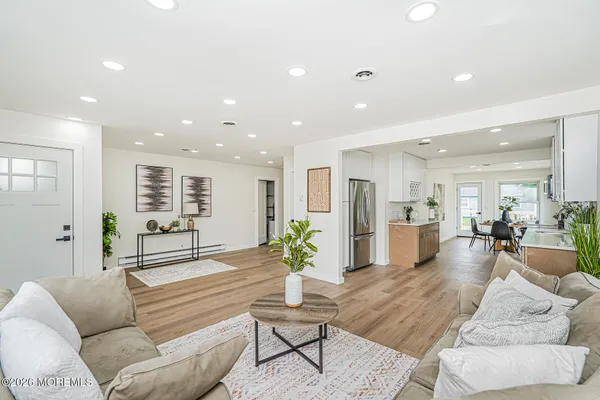 Property Slideshow image 3 of 28 | 160 westbrook dr, Toms River, NJ, 08757