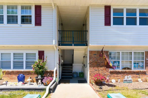 Property Slideshow image 3 of 35 | 5 pennsylvania dr 454 d, Matawan, NJ, 07747