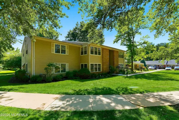 Property Slideshow image 3 of 44 | 11 boxwood ter 247, Red Bank, NJ, 07701