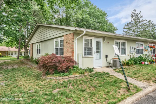 Property Slideshow image 3 of 18 | 44d edinburgh ln, Manchester, NJ, 08759