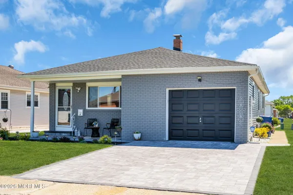 Property Slideshow image 2 of 47 | 4 mayaguana st, Toms River, NJ, 08757