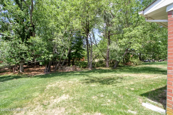 Property Slideshow image 3 of 4 | 170 hudson pkwy a, Whiting, NJ, 08759