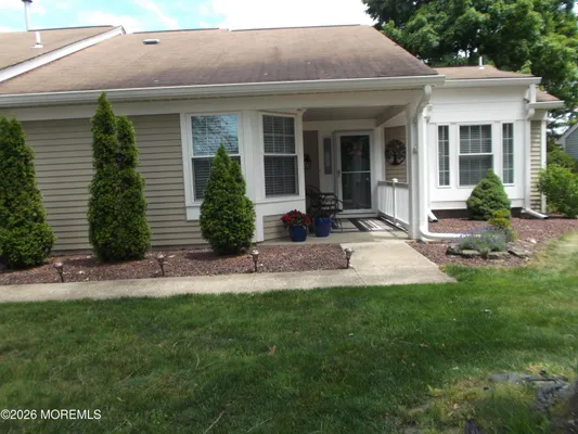 Property Slideshow image 2 of 26 | 1156b thornbury ln, Manchester, NJ, 08759