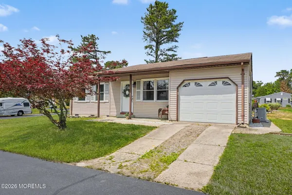 Property Slideshow image 2 of 28 | 20 hummingbird ln 73, Whiting, NJ, 08759