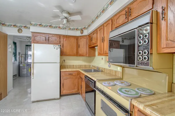 Property Slideshow image 3 of 20 | 2 darien ct, Whiting, NJ, 08759
