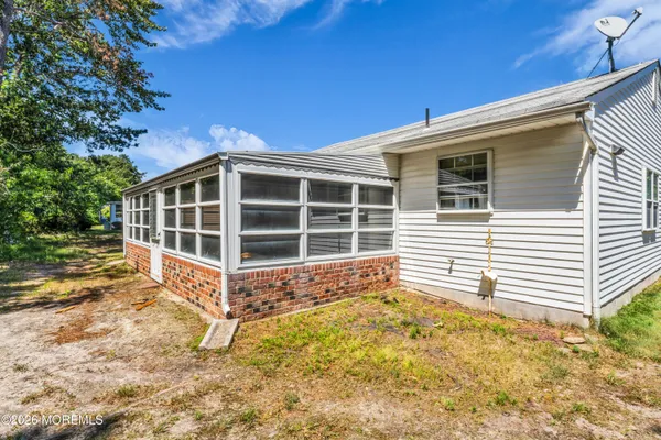 Property Slideshow image 3 of 20 | 18 whitecap way, Brick, NJ, 08723