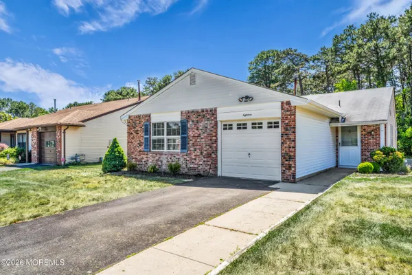 Property Slideshow image 2 of 20 | 18 whitecap way, Brick, NJ, 08723