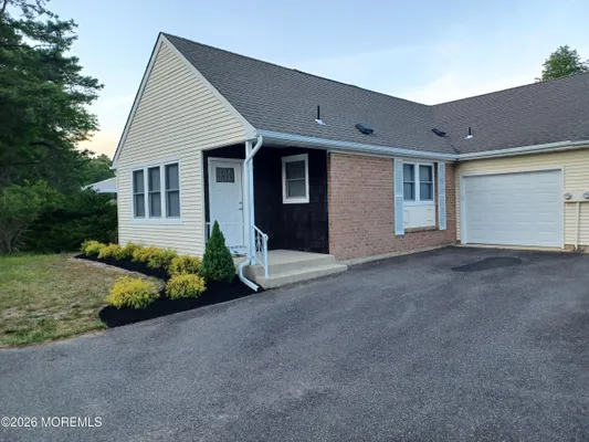 Property Slideshow image 2 of 27 | 16d spring st 50, Whiting, NJ, 08759