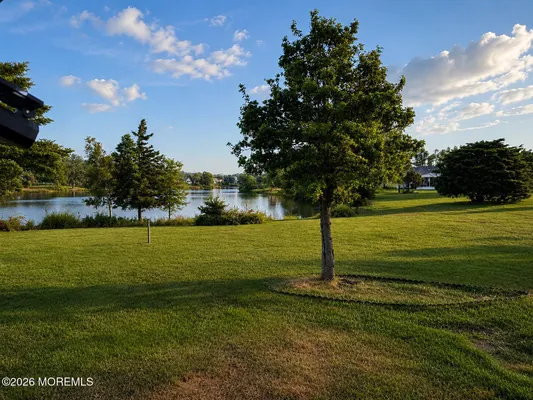 Property Slideshow image 2 of 14 | 28 bananier dr, Toms River, NJ, 08757