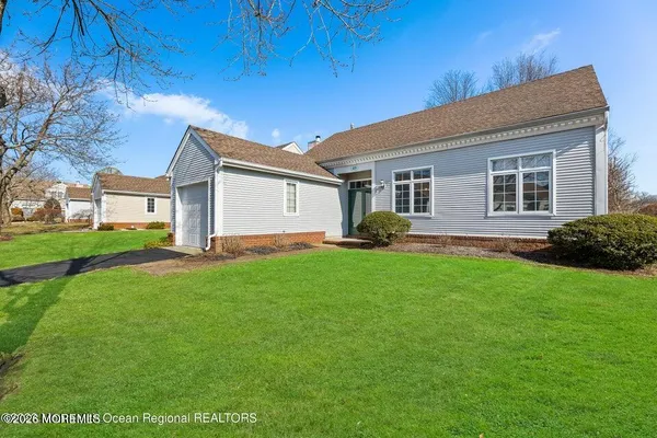 Property Slideshow image 2 of 37 | 48 rutland ln, Monroe, NJ, 08831