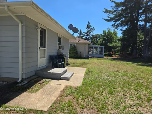Property Slideshow image 3 of 5 | 613 jamaica blvd, Toms River, NJ, 08757