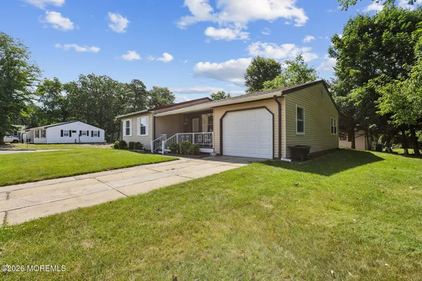Property Slideshow image 3 of 27 | 47 hartford rd, Whiting, NJ, 08759