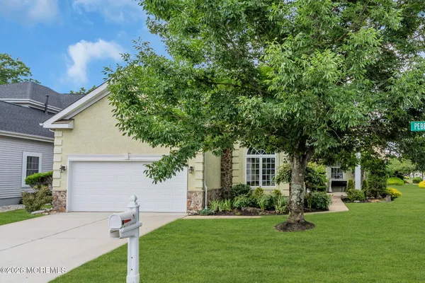 Property Slideshow image 3 of 34 | 1 pebble beach blvd, Jackson, NJ, 08527