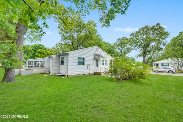 Property Slideshow image 3 of 20 | 14b minnesota ave, Whiting, NJ, 08759