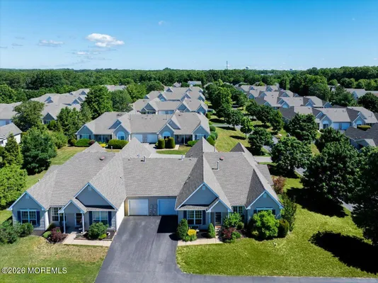 Property Slideshow image 3 of 47 | 18 deerchase ln, Lakewood, NJ, 08701