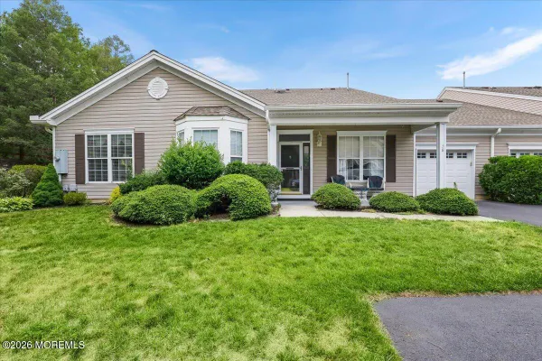 Property Slideshow image 3 of 39 | 38 autumntide dr, Lakewood, NJ, 08701